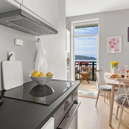 Couples Dream - Balcony Apartament